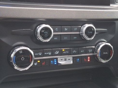 Used 2024 Ford F250 Platinum w/ Tremor Off-Road Package image 16