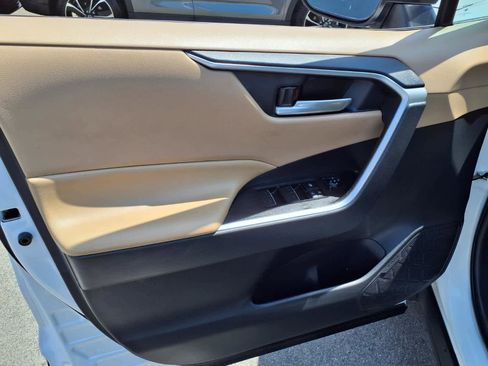 Certified 2025 Toyota RAV4 XLE AWD/4WD image 14