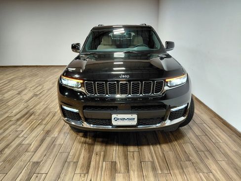 Used 2023 Jeep Grand Cherokee L Limited image 3