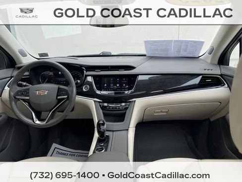Certified 2023 Cadillac XT6 Premium Luxury AWD/4WD image 10