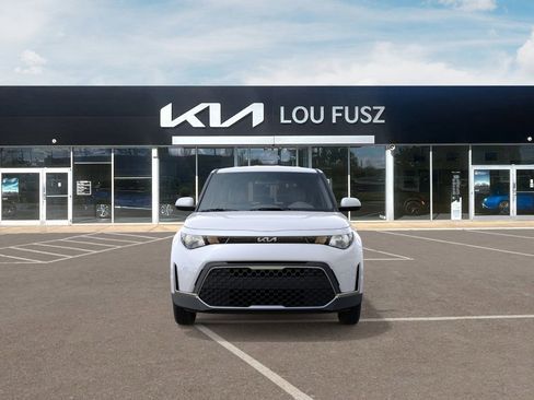 New 2025 Kia Soul LX image 2