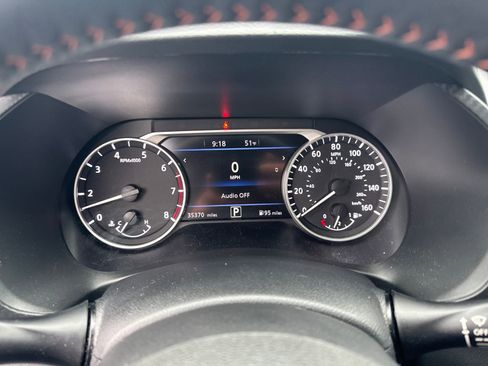 Certified 2022 Nissan Sentra SR w/ Midnight Edition image 18