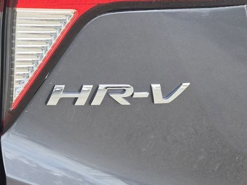 Used 2022 Honda HR-V LX image 10