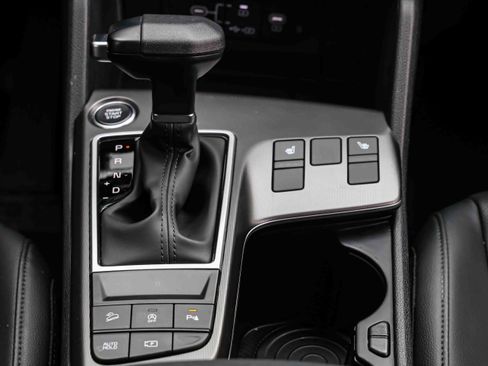 Certified 2026 Kia Sportage EX FWD image 14