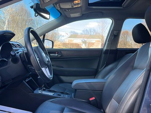 Used 2017 Subaru Outback 2.5i Limited image 12