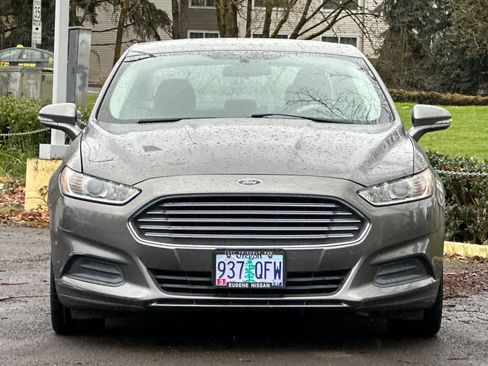 Used 2014 Ford Fusion SE image 10