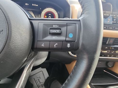 Used 2021 Nissan Rogue Platinum image 34