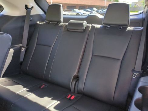 Certified 2026 Toyota Highlander XLE AWD/4WD image 24