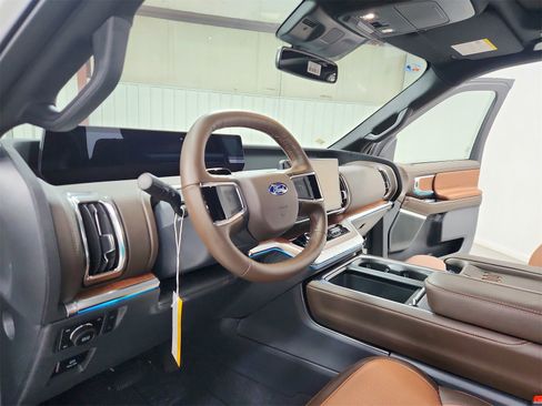 New 2026 Ford Expedition Max King Ranch image 18