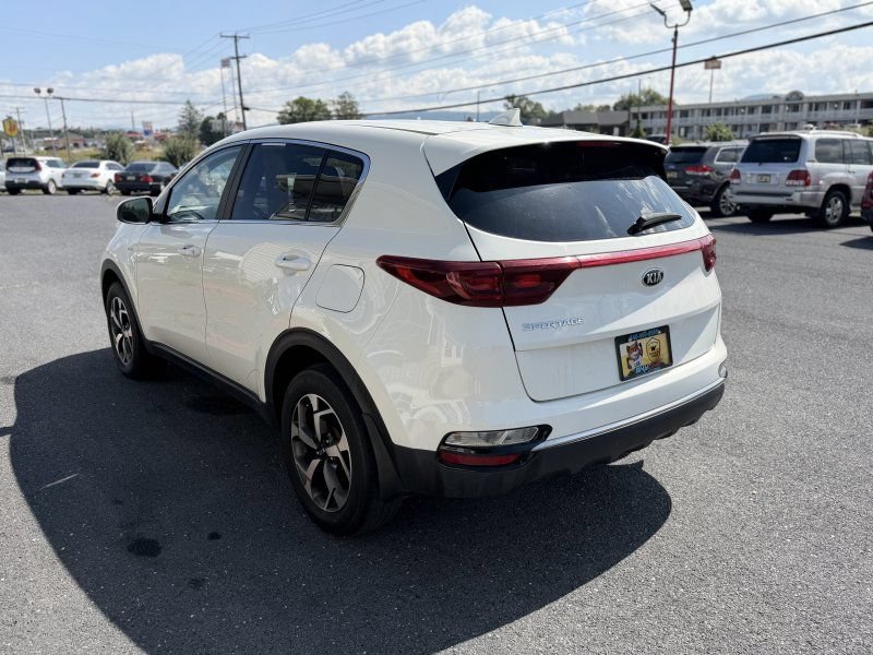 Used 2020 Kia Sportage LX AWD/4WD image 8