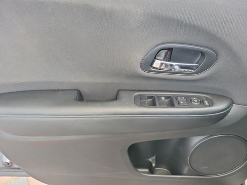 Used 2019 Honda HR-V LX image 19