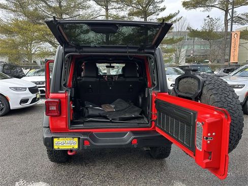 Certified 2018 Jeep Wrangler Unlimited Rubicon w/ Dual Top Group image 23