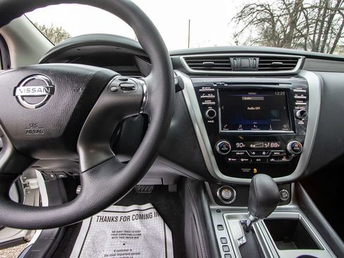 Used 2020 Nissan Murano S image 14