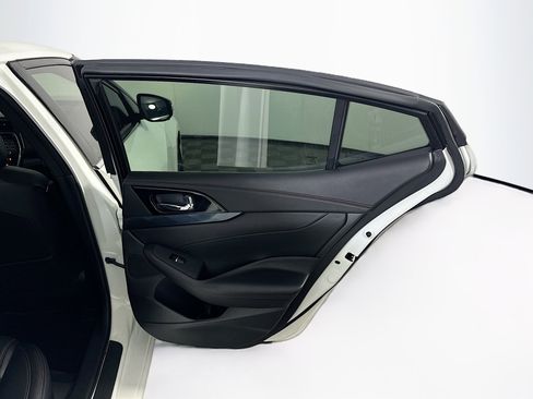 Used 2021 Nissan Maxima SR w/ Sport Mat Group image 32