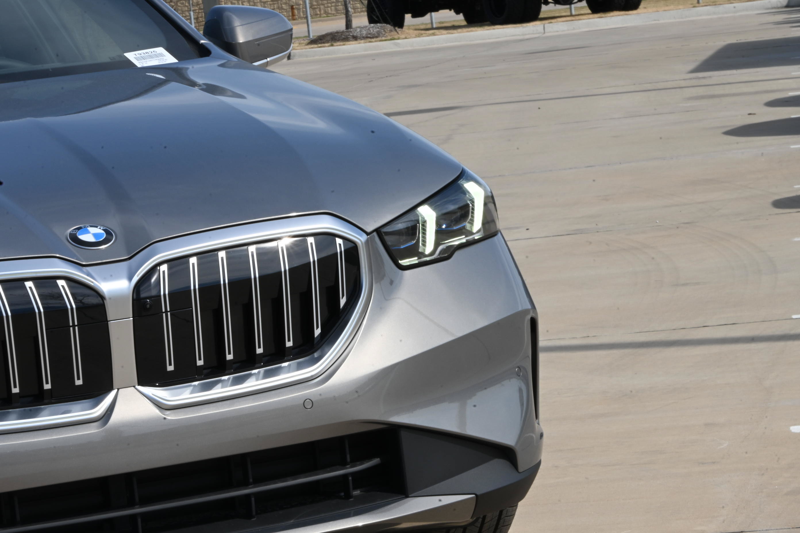 Used 2026 BMW 530i w/ Premium Package RWD image 6