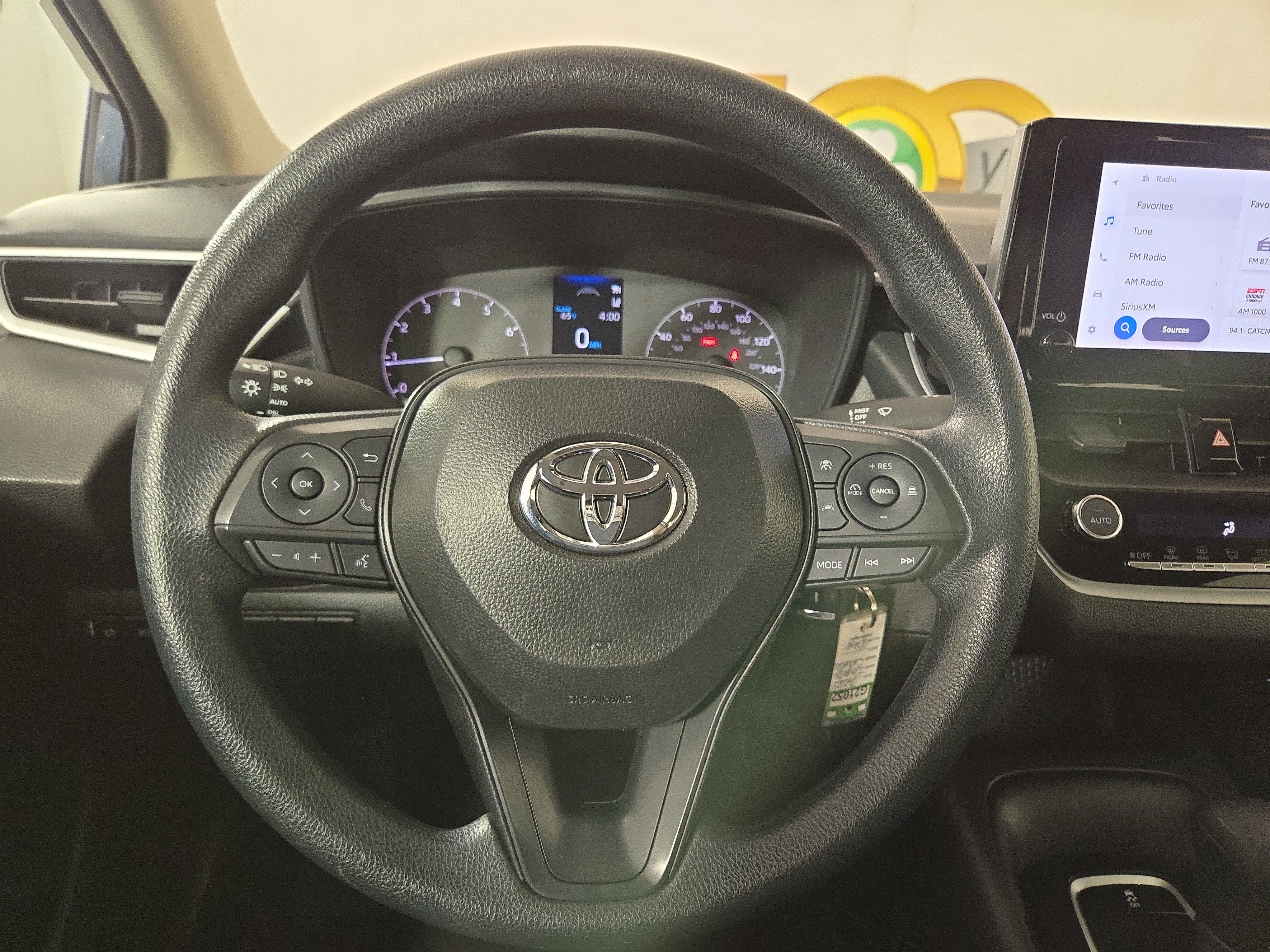 Used 2025 Toyota Corolla LE FWD image 14
