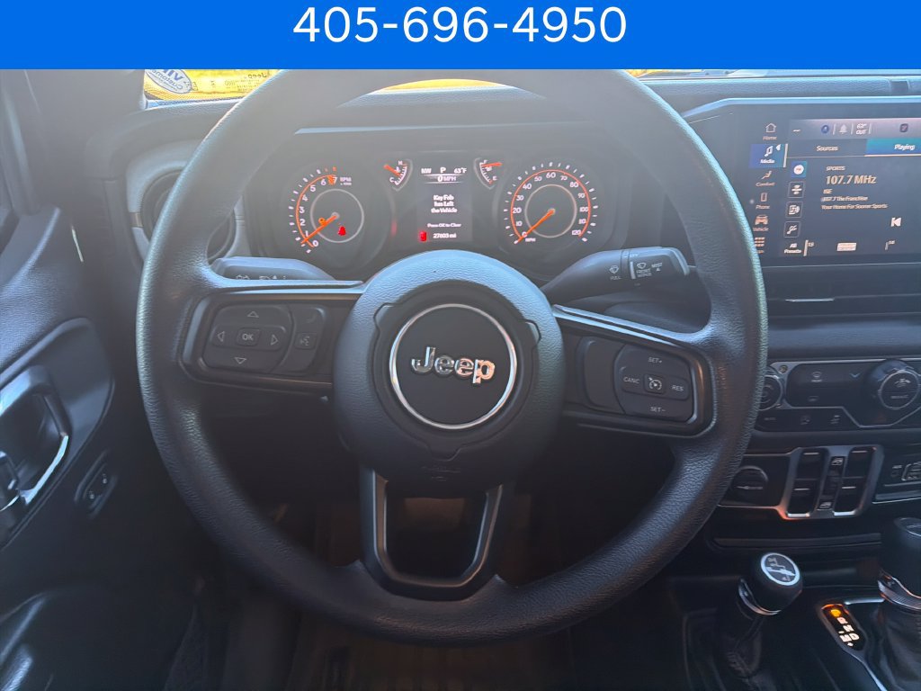 Used 2025 Jeep Gladiator Sport AWD/4WD image 23
