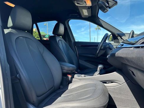 Used 2018 BMW X1 sDrive28i image 9