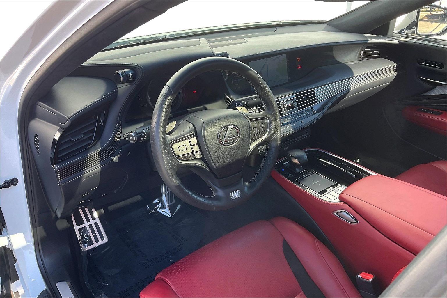 Used 2018 Lexus LS 500 F Sport w/ Accessory Package (Z1) AWD/4WD image 18