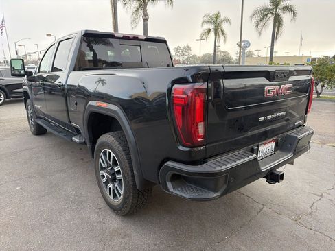 Used 2022 GMC Sierra 2500 AT4 w/ AT4 Preferred Package image 6
