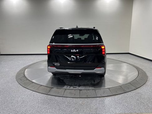 New 2026 Kia Carnival EX image 6