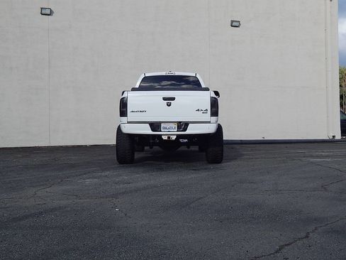 Used 2006 Dodge Ram 2500 Truck SLT image 5