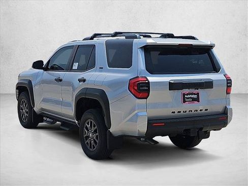 Used 2026 Toyota 4Runner SR5 AWD/4WD image 8