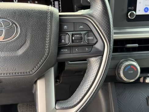 Used 2025 Toyota 4Runner SR5 RWD image 9