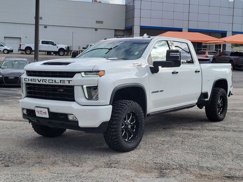 Used 2025 Chevrolet Silverado 2500 LT w/ Z71 Chrome Sport Edition AWD/4WD image 8