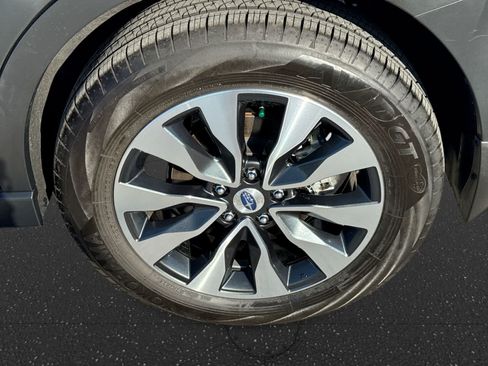 Used 2025 Subaru Outback Limited AWD/4WD image 20