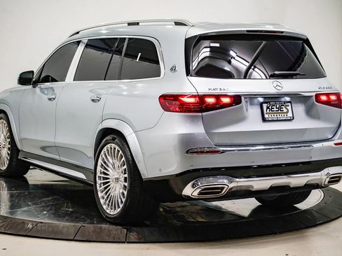 Used 2025 Mercedes-Benz Maybach GLS 600 Maybach GLS 600 image 2