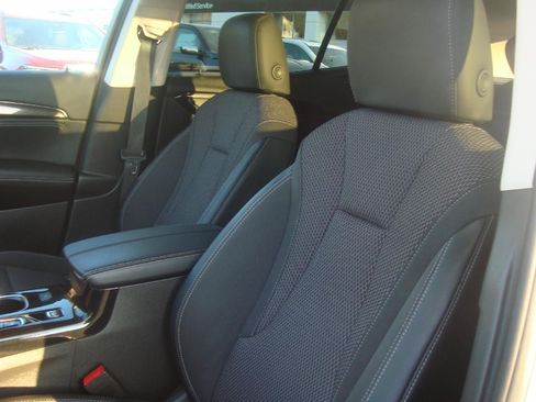 Used 2023 Buick Envision Preferred image 10