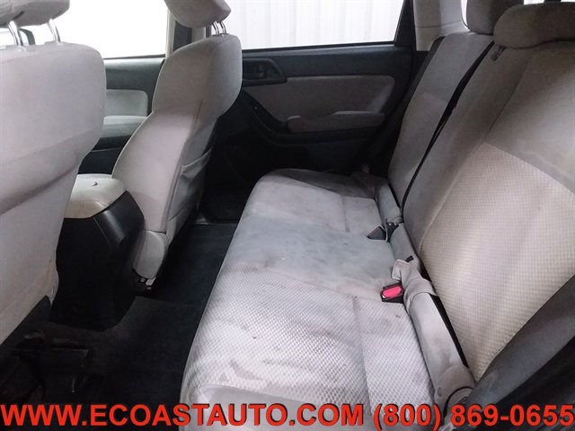 Used 2014 Subaru Forester 2.5i AWD/4WD image 13