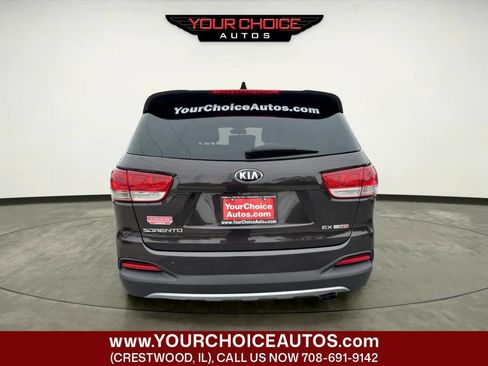 Used 2017 Kia Sorento EX AWD/4WD image 4
