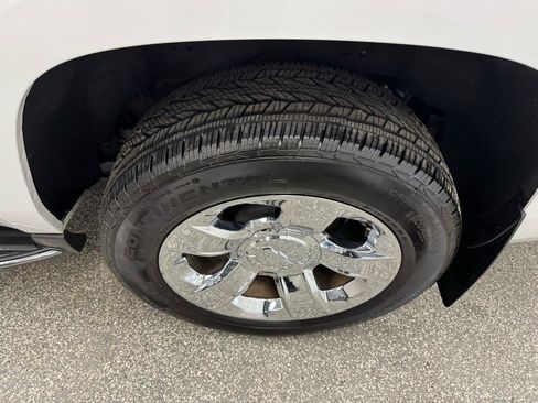 Used 2016 Chevrolet Suburban LTZ image 33