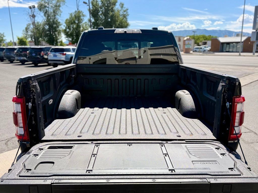Used 2023 Ford F150 Raptor w/ Equipment Group 802A Raptor R AWD/4WD image 21