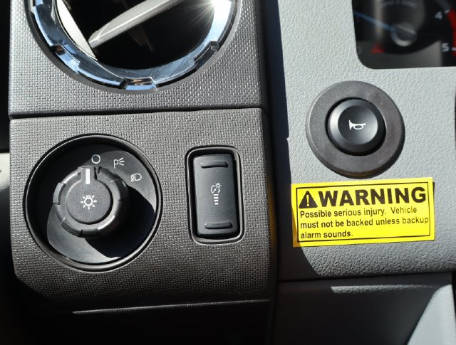 Used 2018 Ford F650 2WD Regular Cab Super Duty image 28