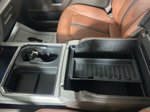 Used 2020 Ford F350 King Ranch w/ King Ranch Ultimate Package AWD/4WD image 23