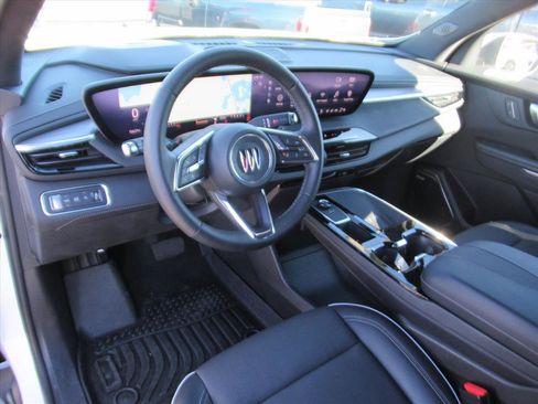 Used 2025 Buick Enclave Preferred image 14