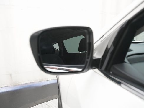 Used 2019 Nissan Murano SV w/ Premium Package image 24