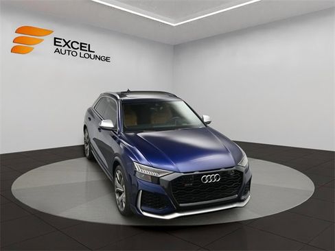 Used 2022 Audi RS Q8 w/ Luxury Package image 51