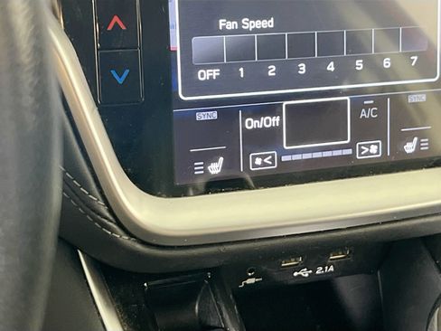 Used 2022 Subaru Outback Limited image 20