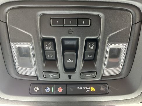 Used 2024 GMC Sierra 2500 Denali Ultimate image 31