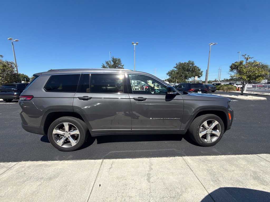 Used 2021 Jeep Grand Cherokee L Limited w/ Trailer Tow Group (B) AWD/4WD image 4