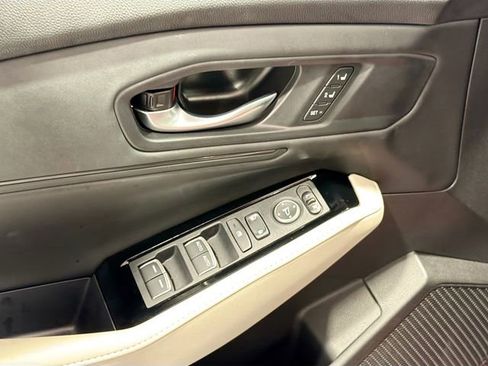 Used 2023 Honda Accord Touring image 16