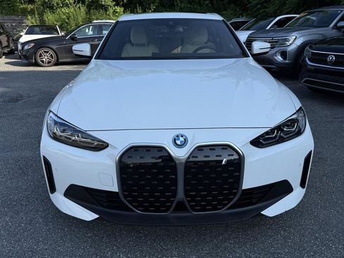 Used 2023 BMW i4 eDrive35 w/ Premium Package RWD image 22