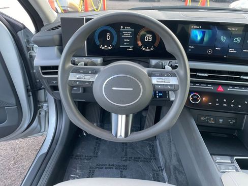Used 2025 Hyundai Sonata SEL FWD image 29