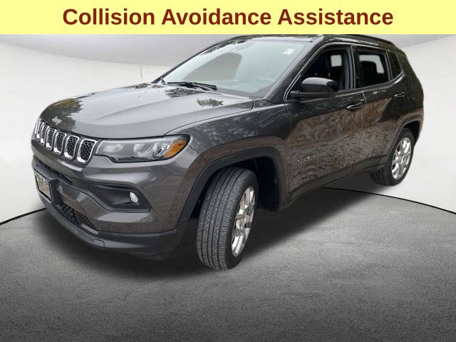 Used 2023 Jeep Compass Latitude AWD/4WD image 5