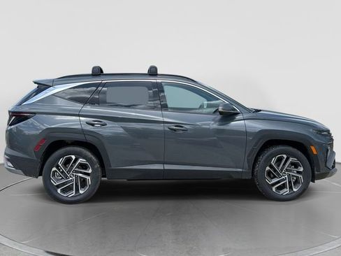 New 2026 Hyundai Tucson Limited AWD/4WD image 2