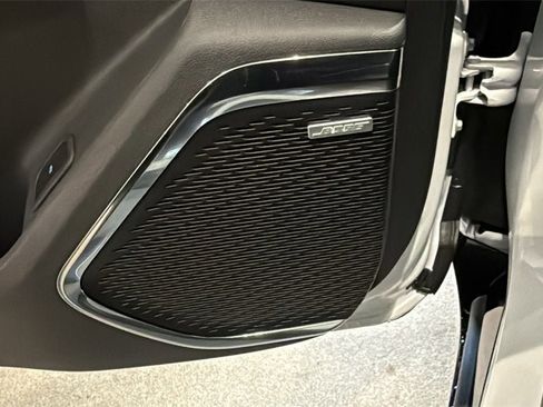 New 2026 GMC Acadia Denali w/ Super Cruise Package image 26